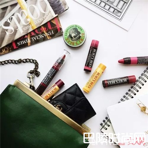 Burt's Bees品牌简介_夏日滋润不黏腻的润唇膏 我就认准他家！