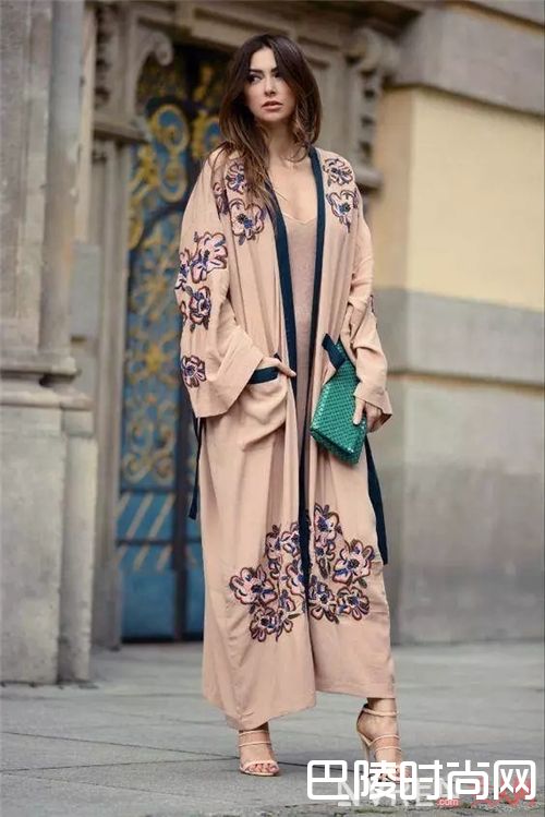 长袍外套为什么不好搭配?_这5个所谓超火的单品 其实处处都是坑~