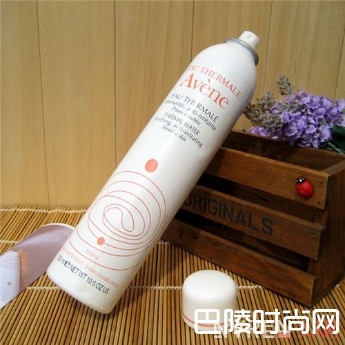 雅漾 舒护活泉喷雾简介_夏天零差评化妆水有哪些？14款零差评化妆水不能没有！