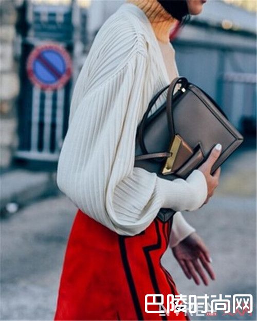 Rebecca Minkoff经典小黑包简介_小黑包有哪些经典款式？有品位的人都需要有一款小黑包！