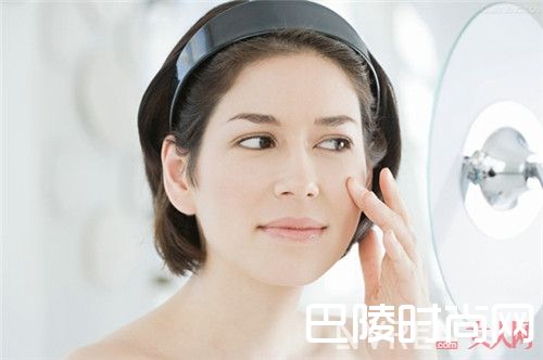 雅诗兰黛鲜活亮采能量水（清爽型）简介_夏天零差评化妆水有哪些？14款零差评化妆水不能没有！