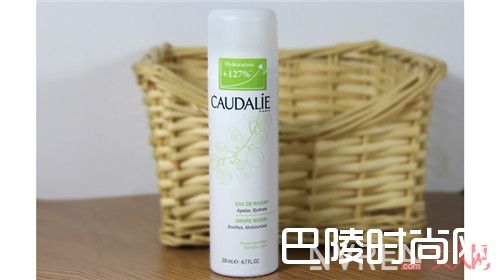 欧缇丽 葡萄活性保湿喷雾_夏天零差评化妆水有哪些？14款零差评化妆水不能没有！