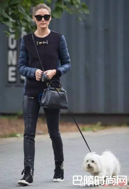 Fendi Peekaboo经典小黑包简介_小黑包有哪些经典款式?有品位的人都需要有一款小黑包!