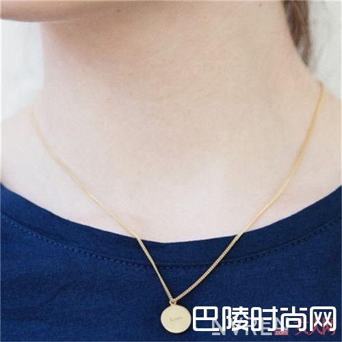 Anna+Nina荷兰小众品牌饰品简介_夏日心机小众饰品搭配：花小钱就能变时尚的小众耳饰分享给你！