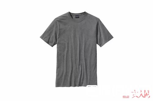 灰色T恤如何搭配？_告别黑白tee 这些有颜色的T恤让你帅出不同！
