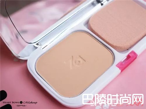ZA姬芮灵透晶妍粉饼粉盒套装_刚学化妆?这三个品牌的9件单品让你不踩雷!