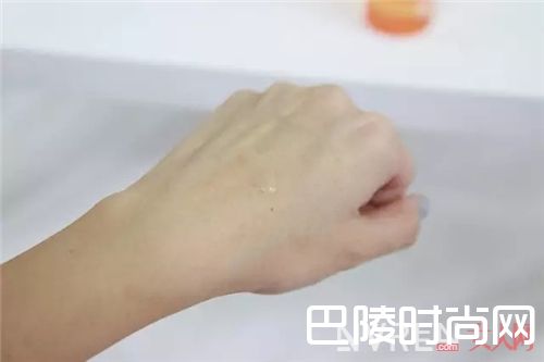 城野医生毛孔细致化妆水_想做冻龄女神 这几件护肤美物千万别错过~