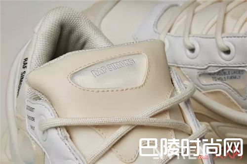 adidas x Raf Simons Ozweego Bunny_2017上半年十大联名鞋款 你都猜对了吗?