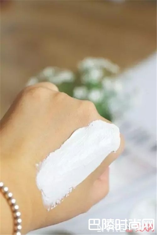 科颜氏亚马逊白泥面膜_这些回购率超高的面膜 让你美得很放心~