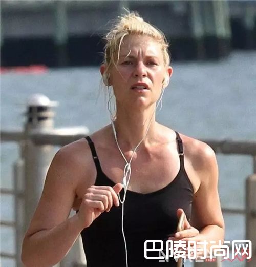  运动时适合什么发型？_跑步也能凹造型 这些搭配让你在运动中时髦到底