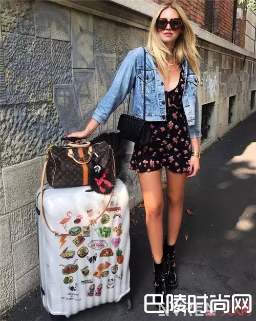 印花连衣裙如何搭配？_度假正确的style 从这5条仙女裙装扮开始