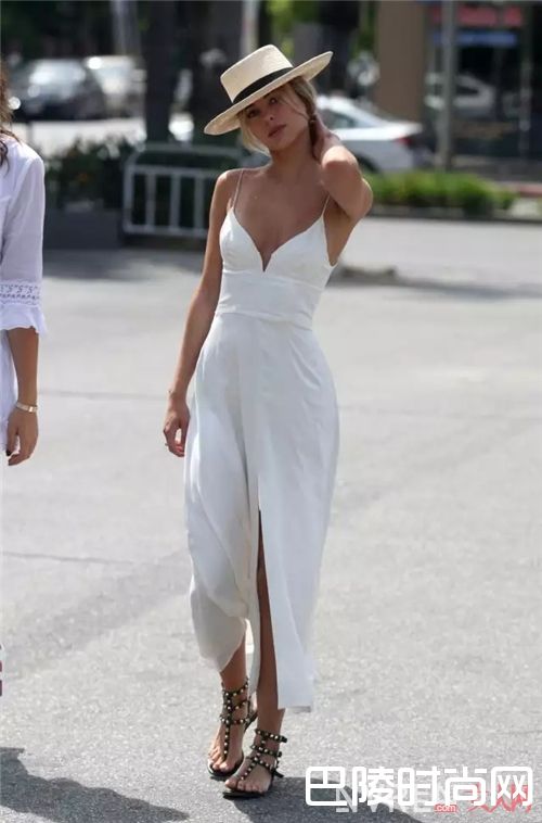 纯色连衣裙如何搭配?_度假正确的style 从这5条仙女裙装扮开始