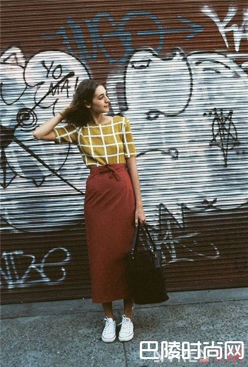 鞋子极简搭配_这5套极简搭配送给你 让你美一夏