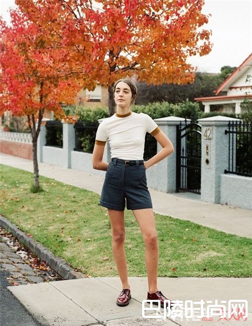 半高领和吊带_这5套极简搭配送给你 让你美一夏