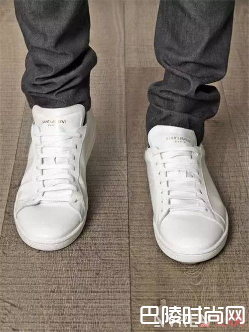 Saint Laurent介绍_还好今年有这五大复古风的白鞋 再也不怕撞鞋了