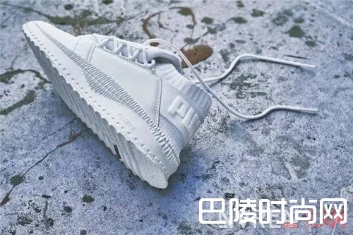 A TSUGIShinsei介绍_还好今年有这五大复古风的白鞋 再也不怕撞鞋了