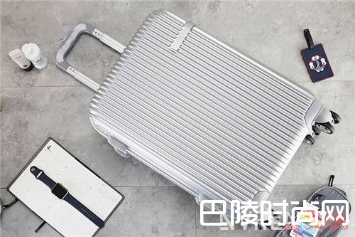 lock&lock介绍_这8个物美价廉的行李箱 才能配得上你的盛夏