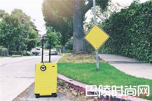 Away介绍_这8个物美价廉的行李箱 才能配得上你的盛夏