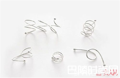 Monday Edition韩国配饰品牌简介_夏日耳饰怎么打造?这6款耳饰品牌让你搭配出时髦可爱感!