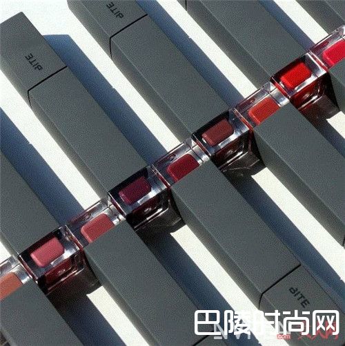 Bite介绍_下半年不要男朋友也必须买的10款口红