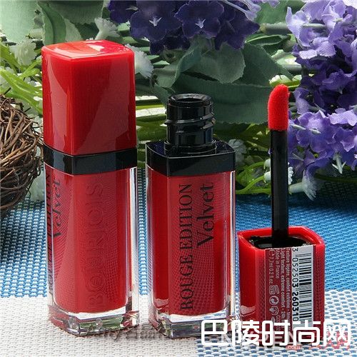 妙巴黎天鹅绒哑光雾面唇釉 平价彩妆产品简介_平价彩妆产品推荐:大牌彩妆平价替代品评测有哪些?(下)