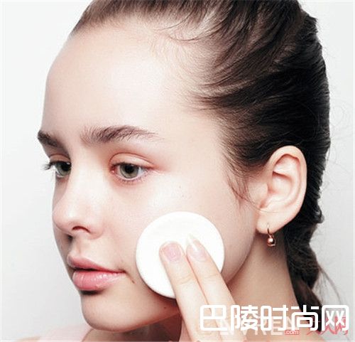 蜜丝佛陀三合一遮瑕粉底液 平价彩妆产品简介_平价彩妆产品推荐:大牌彩妆平价替代品评测有哪些?