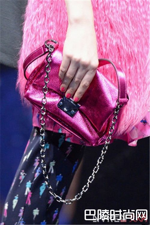 Armani乔治·阿玛尼 世界顶级奢侈包包简介_世界顶级奢侈包包有哪些?这10大顶级奢侈包包推荐给你