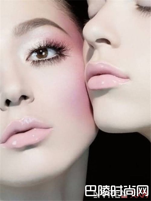 Kiko渐变修容腮红简介_平价彩妆产品推荐:大牌彩妆平价替代品评测有哪些?(下)