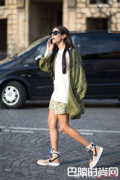 运动鞋搭配什么休闲又率性_ 2017年盛夏，哪些鞋履你必须入手呢？