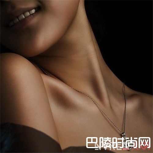 日常适合佩戴哪种珍珠项链_珍珠日常怎么搭配时尚？搭配什么服饰优雅？