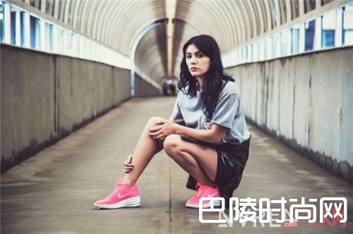 2017明星模特都爱的运动鞋是什么_ 2017年盛夏,哪些鞋履你必须入手呢?