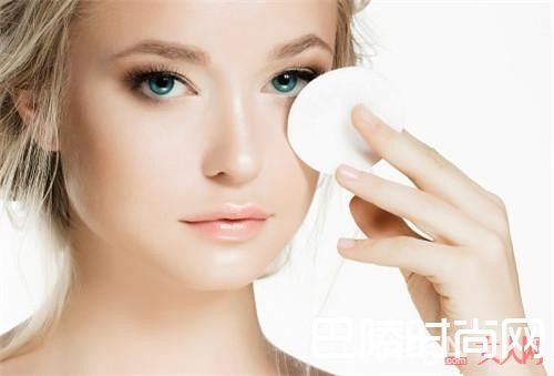 资生堂CPB肌肤之钥 光透白美白精华美容液 简介_超人气美白精华液有哪12个产品?怎么把你打造成超级白富美?