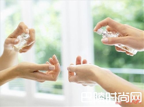 夏季香水要少用吗_夏季美容护肤的5大禁忌是什么？五种禁忌让你更好的护肤！