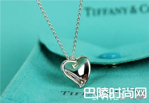 蒂芙尼爱心项链简介_今年什么珠宝首饰最流行?什么品牌的钻戒值得推介？