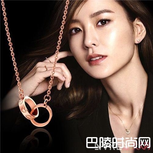 卡地亚双环项链简介_今年什么珠宝首饰最流行?什么品牌的项链值得推介？