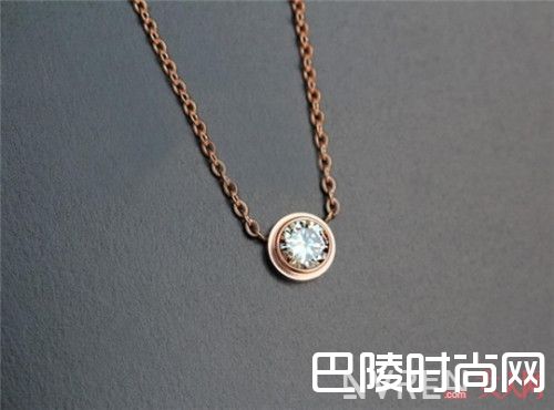 卡地亚单钻项链简介_今年什么珠宝首饰最流行?什么品牌的项链值得推介?