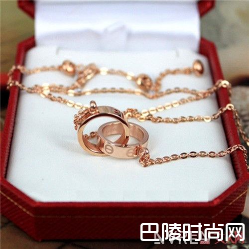 卡地亚双环项链简介_今年什么珠宝首饰最流行?什么品牌的项链值得推介？