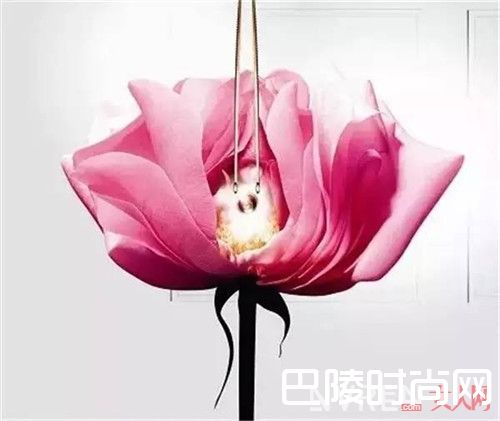 vivinevo Mirage World玫瑰香水简介_女人一生必备哪10款经典玫瑰香水？这十支玫瑰香水不容错过吗？