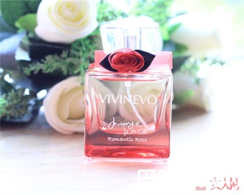 vivinevo Mirage World Romantic Rose香水简介_这十支香水能满足你的玫瑰控灵魂嗅觉吗？