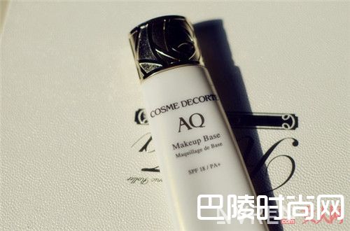 黛珂花妍隔离 简介_夏天脱妆救星：这些隔离乳液让底妆不再斑驳！