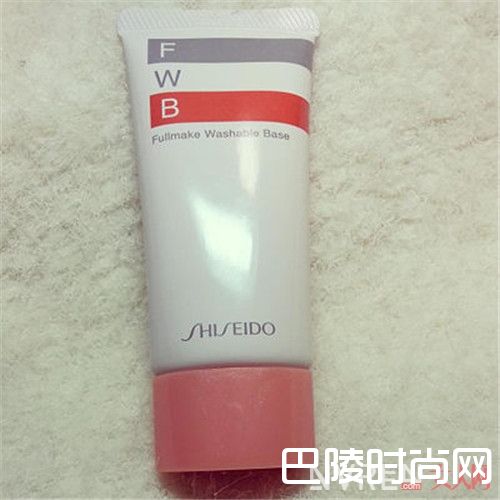 资生堂世界初FWB隔离 简介_夏天脱妆救星：这些隔离乳液让底妆不再斑驳！