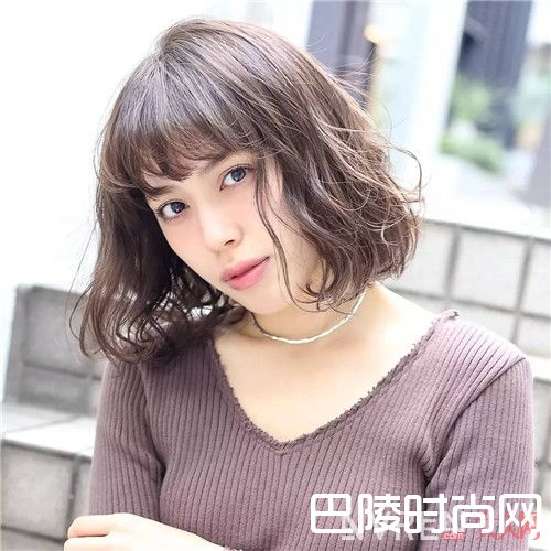 暖棕发色时候哪种发型_2017流行发色都有哪些颜色？不同肤质女生适合什么发色？