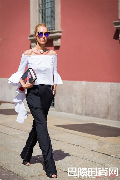 一字领上衣搭配西裤时髦吗_一字肩上衣搭配什么裤子时尚有气质？5个小技巧教你如何驾驭一字肩！