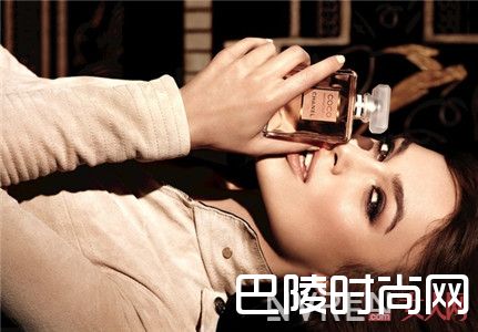 这9款适合你的香水，才是这个夏天你需要的！_这九款人气香水，有没有一款是属于你的味道？