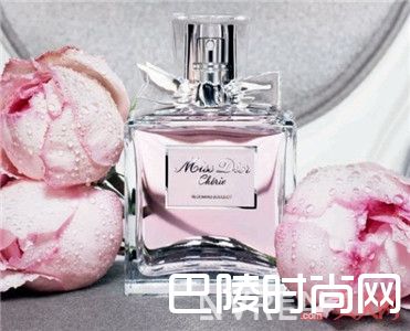 这9款适合你的香水，才是这个夏天你需要的！_这九款人气香水，有没有一款是属于你的味道？