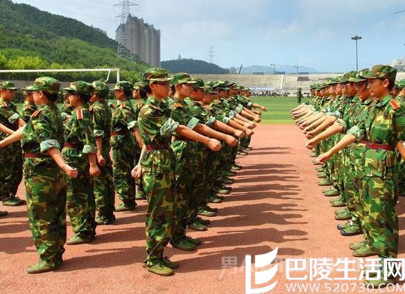 学生军训