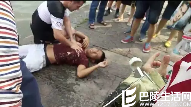 玩手机失足落水 玩手机失足落水