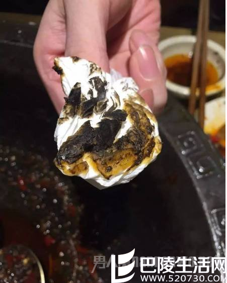 擦出来都是黑色的 擦出来都是黑色的