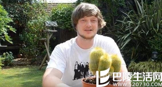 男子直播吃仙人掌