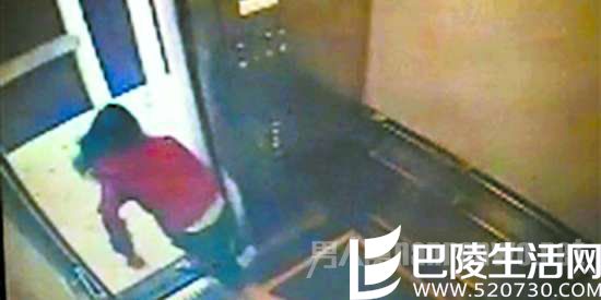 蓝可儿电梯诡异举动